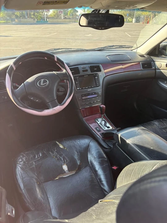 2002 Lexus ES 4th Gen - Image 15 of 16