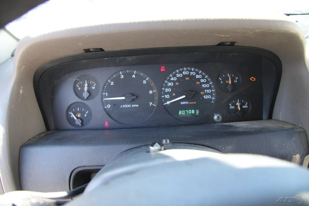 2002 Jeep WJ Grand Cherokee - Image 13 of 21
