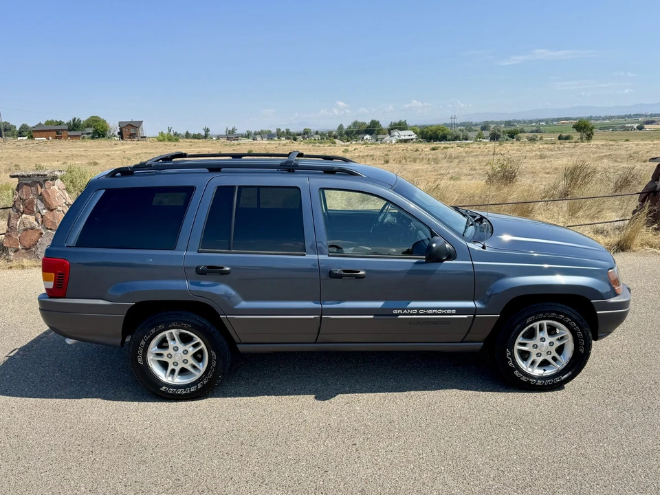 2002 Jeep WJ Grand Cherokee - Image 2 of 31
