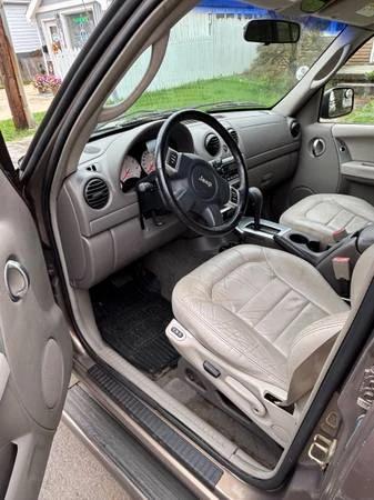2002 Jeep KJ Liberty - Image 4 of 9