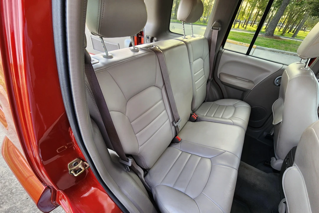 2002 Jeep KJ Liberty - Image 24 of 31