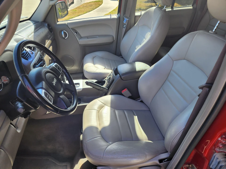 2002 Jeep KJ Liberty - Image 26 of 31