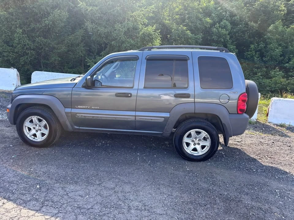 2002 Jeep KJ Liberty - Image 3 of 13