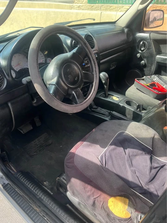 2002 Jeep KJ Liberty - Image 5 of 6