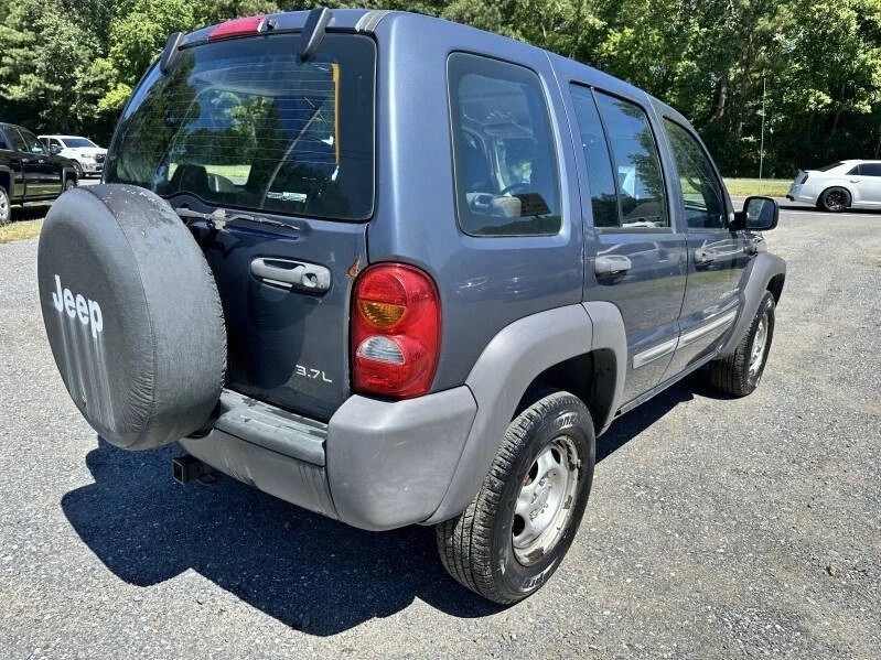 2002 Jeep KJ Liberty - Image 9 of 21