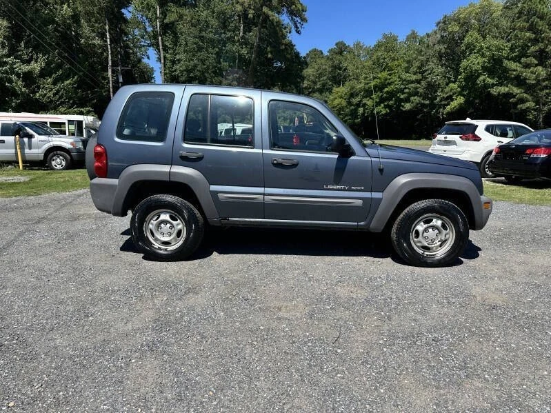 2002 Jeep KJ Liberty - Image 8 of 21