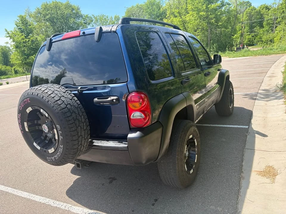 2002 Jeep KJ Liberty - Image 4 of 10