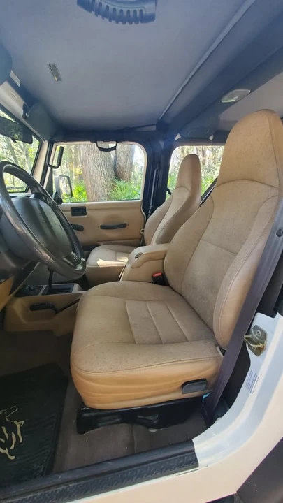 2002 Jeep TJ Wrangler - Image 10 of 17