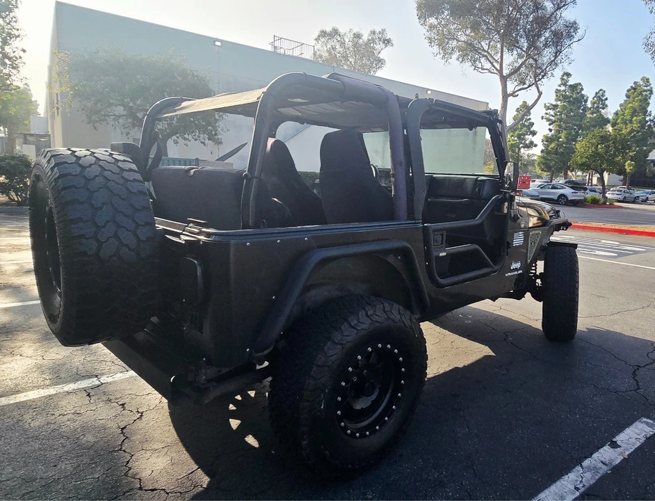 2002 Jeep TJ Wrangler - Image 17 of 18