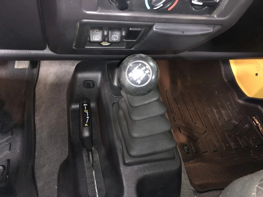 2002 Jeep TJ Wrangler - Image 20 of 30