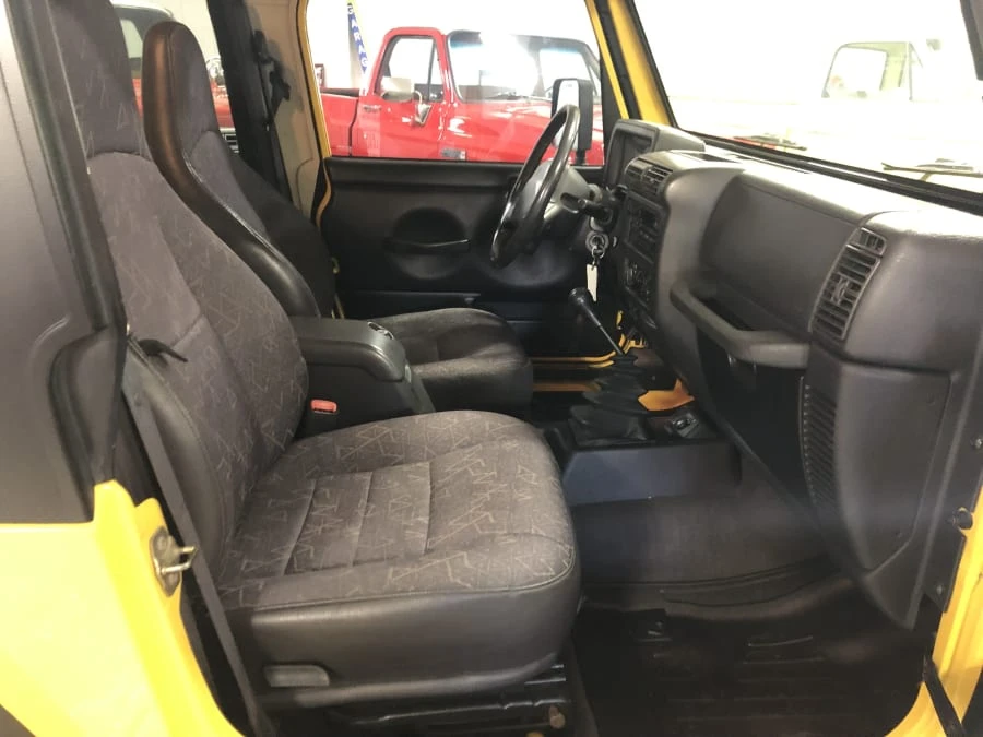 2002 Jeep TJ Wrangler - Image 13 of 30