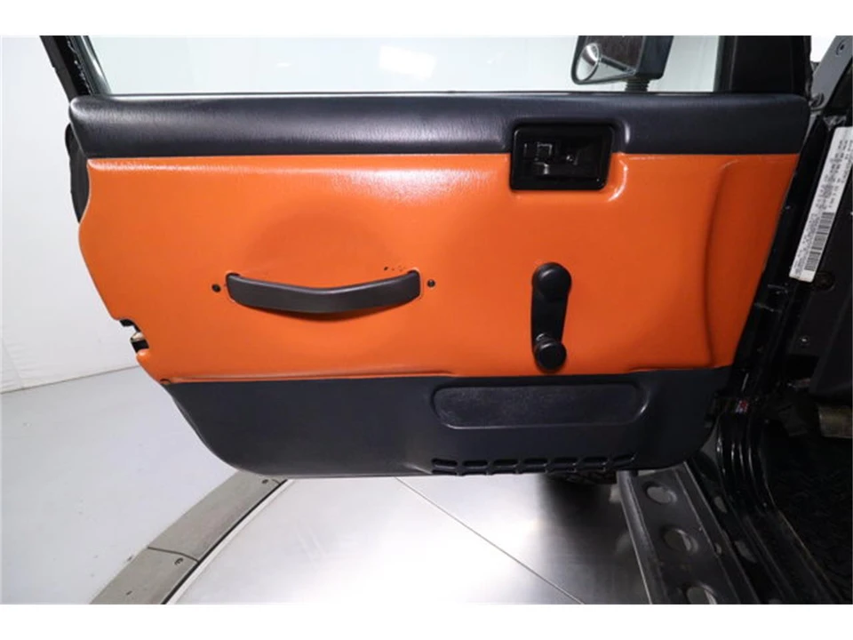 2002 Jeep TJ Wrangler - Image 23 of 31