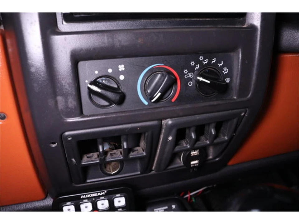 2002 Jeep TJ Wrangler - Image 14 of 31