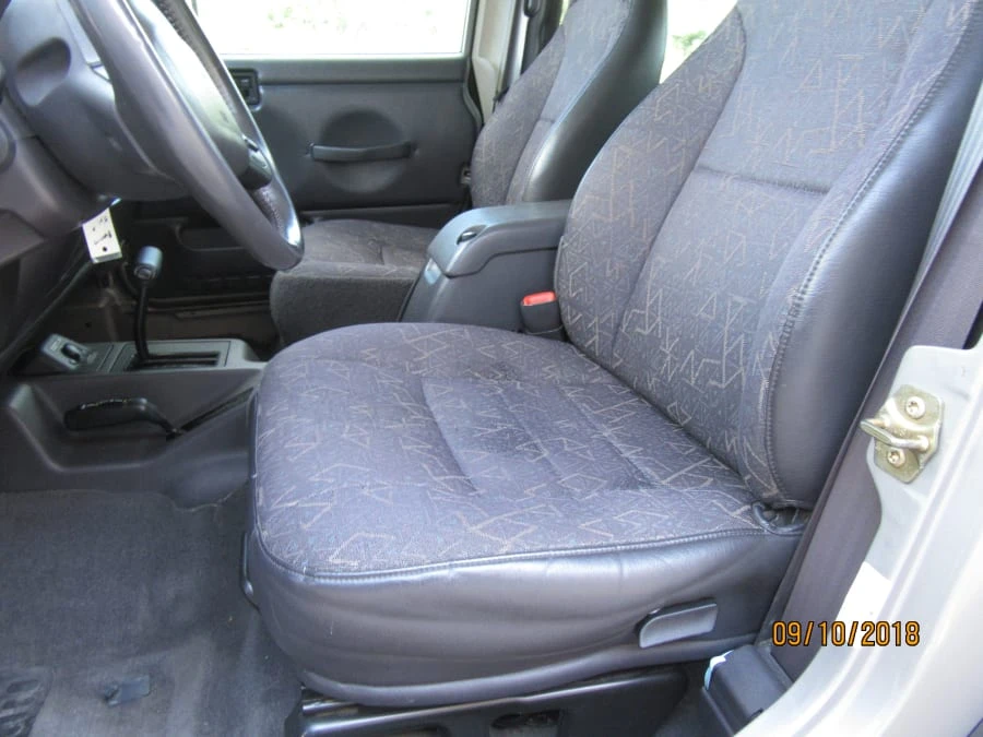 2002 Jeep TJ Wrangler - Image 4 of 12