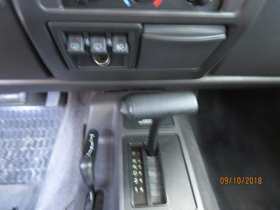 2002 Jeep TJ Wrangler - Image 8 of 12