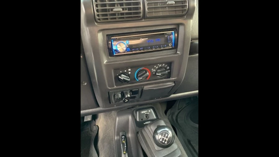 2002 Jeep TJ Wrangler - Image 6 of 12