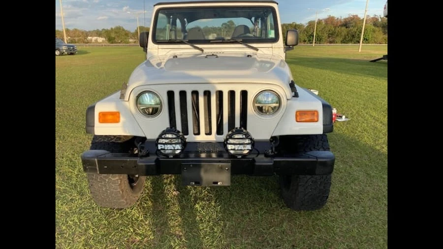 2002 Jeep TJ Wrangler - Image 3 of 4