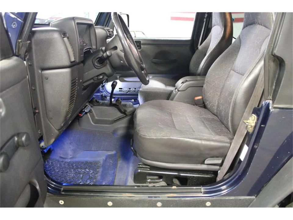 2002 Jeep TJ Wrangler - Image 28 of 31