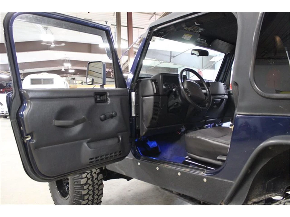 2002 Jeep TJ Wrangler - Image 26 of 31