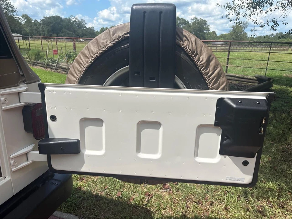 2002 Jeep TJ Wrangler - Image 18 of 31