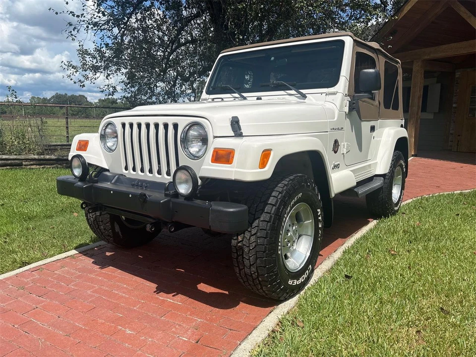 2002 Jeep TJ Wrangler - Image 9 of 31