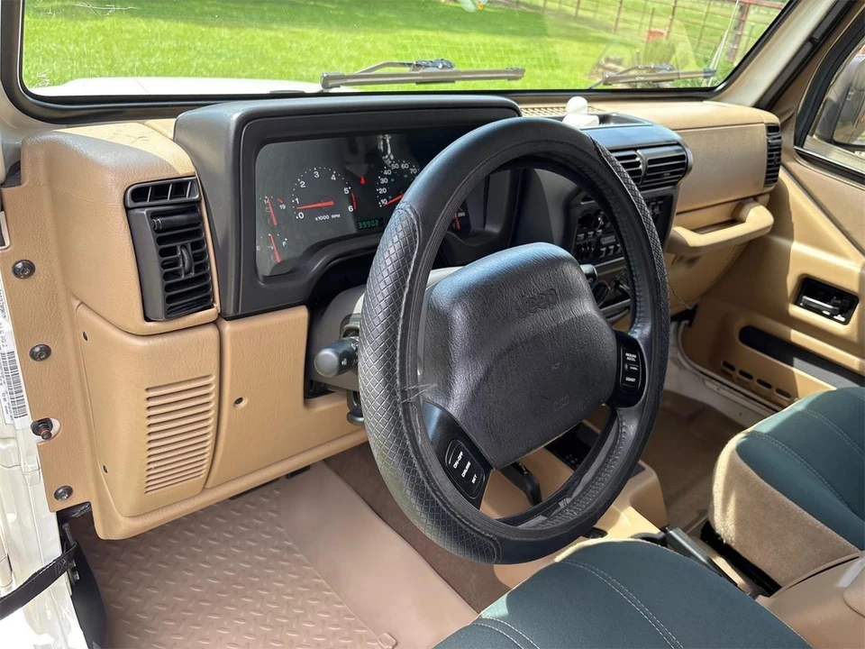 2002 Jeep TJ Wrangler - Image 22 of 31