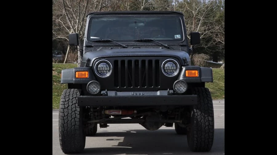 2002 Jeep TJ Wrangler - Image 9 of 12