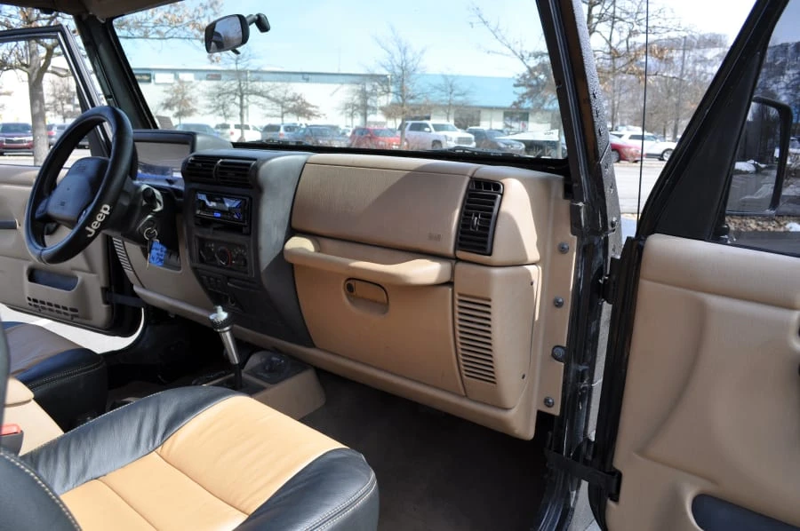 2002 Jeep TJ Wrangler - Image 6 of 12