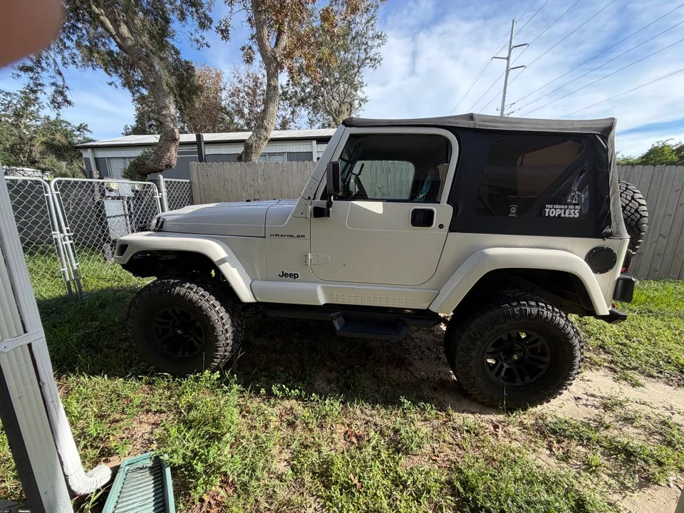 2002 Jeep TJ Wrangler - Image 2 of 8