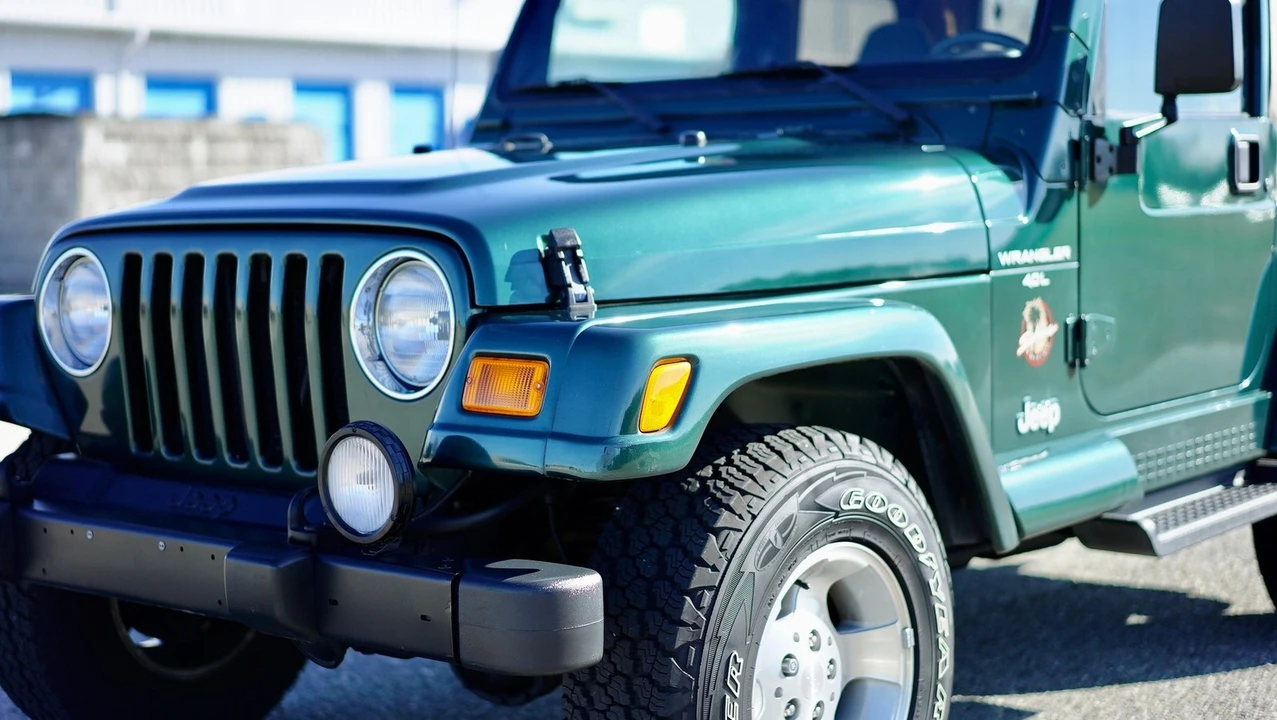 2002 Jeep TJ Wrangler - Image 14 of 24