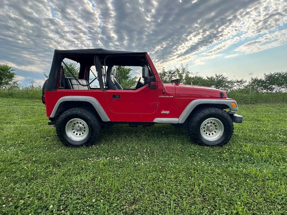 2002 Jeep TJ Wrangler - Image 3 of 12