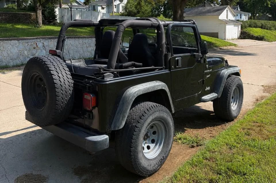2002 Jeep TJ Wrangler - Image 3 of 7