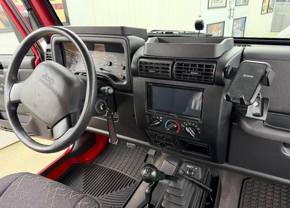 2002 Jeep Wrangler - Image 8 of 9