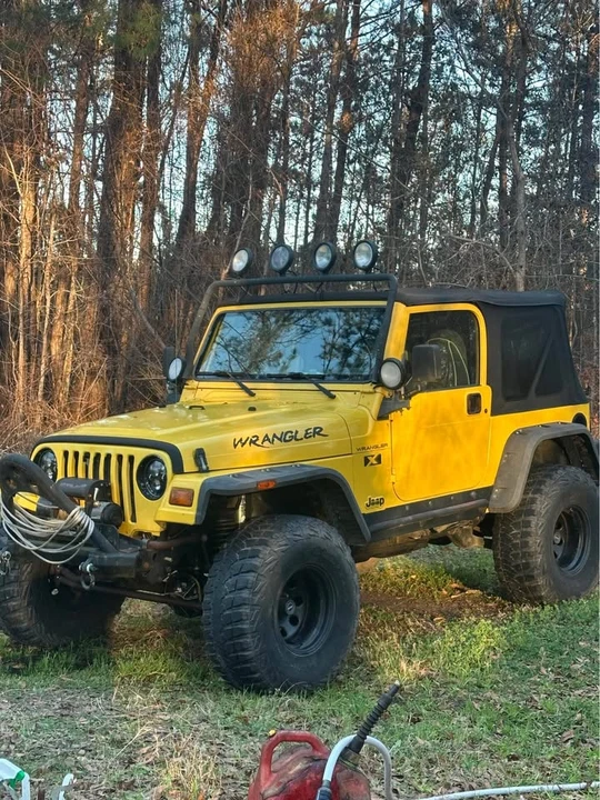 2002 Jeep TJ Wrangler - Image 2 of 9