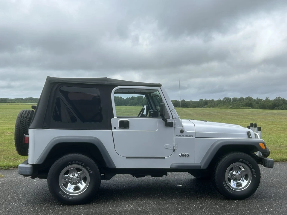 2002 Jeep TJ Wrangler - Image 18 of 31