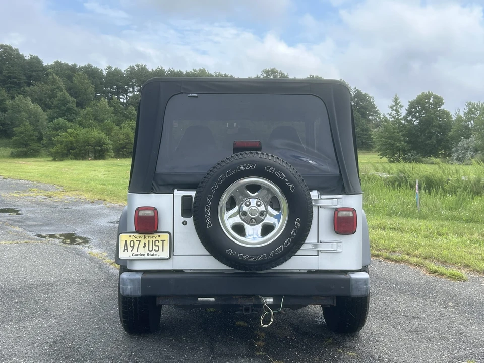 2002 Jeep TJ Wrangler - Image 11 of 31