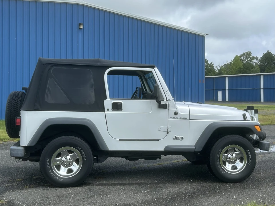 2002 Jeep TJ Wrangler - Image 16 of 31