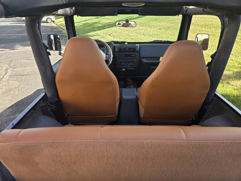 2002 Jeep TJ Wrangler - Image 12 of 13