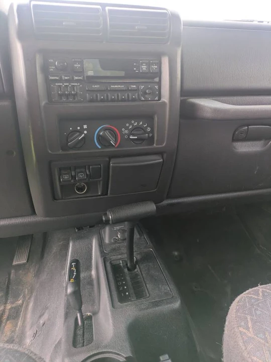2002 Jeep TJ Wrangler - Image 13 of 24