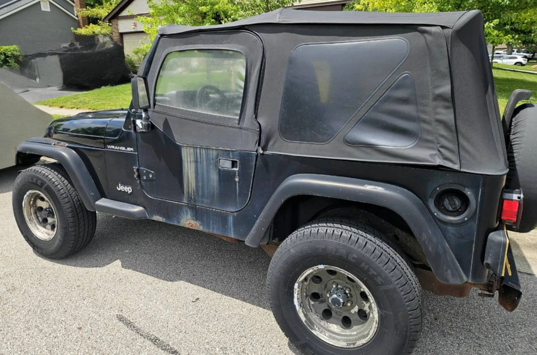 2002 Jeep TJ Wrangler - Image 2 of 8