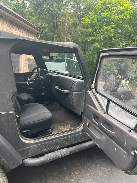 2002 Jeep TJ Wrangler - Image 2 of 5