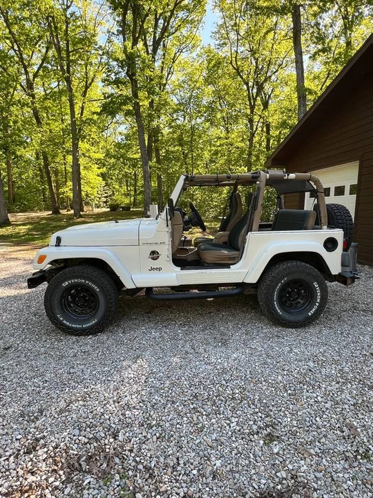 2002 Jeep TJ Wrangler - Image 4 of 12