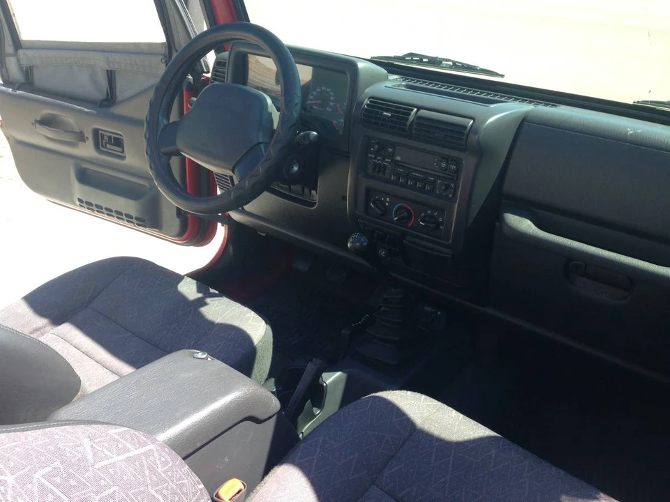 2002 Jeep TJ Wrangler - Image 9 of 9