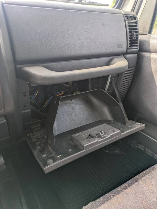 2002 Jeep TJ Wrangler - Image 18 of 24