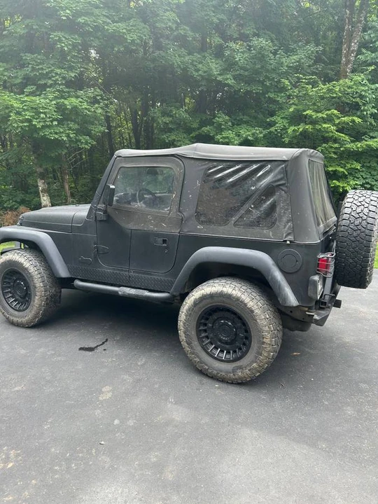 2002 Jeep TJ Wrangler - Image 4 of 5