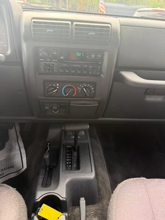 2002 Jeep TJ Wrangler - Image 13 of 14