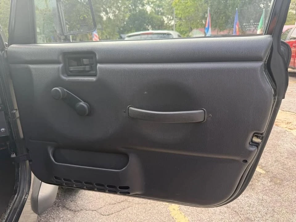 2002 Jeep TJ Wrangler - Image 11 of 14