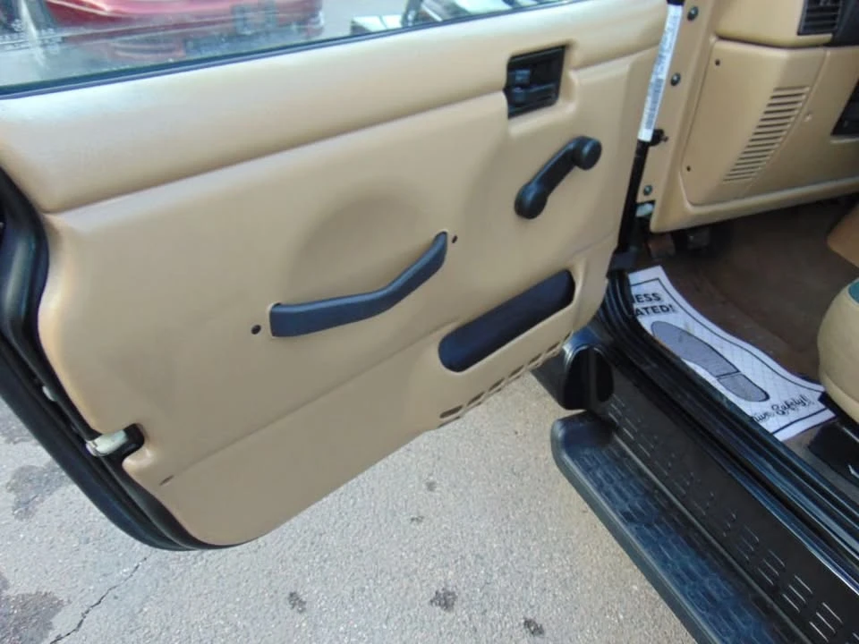 2002 Jeep TJ Wrangler - Image 9 of 16