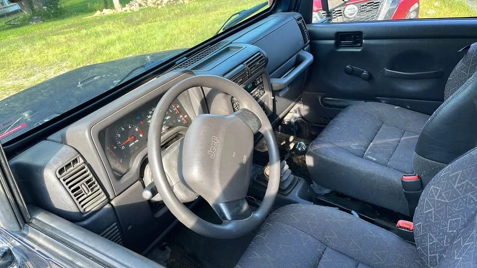 2002 Jeep TJ Wrangler - Image 2 of 4