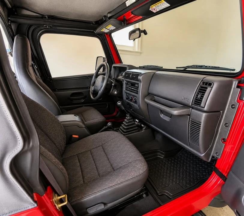2002 Jeep TJ Wrangler - Image 11 of 13